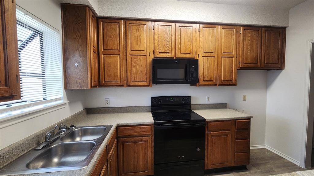 2112 Edwin Street, Fort Worth, TX 76110