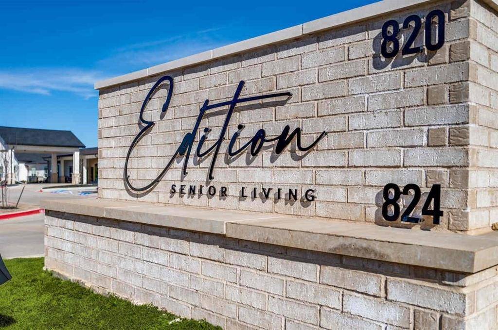 820 W McLeroy Boulevard #2027, Saginaw, TX 76179