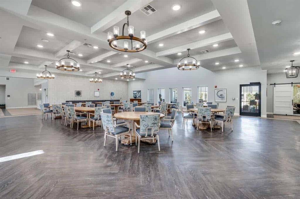 820 W McLeroy Boulevard #2030, Saginaw, TX 76179