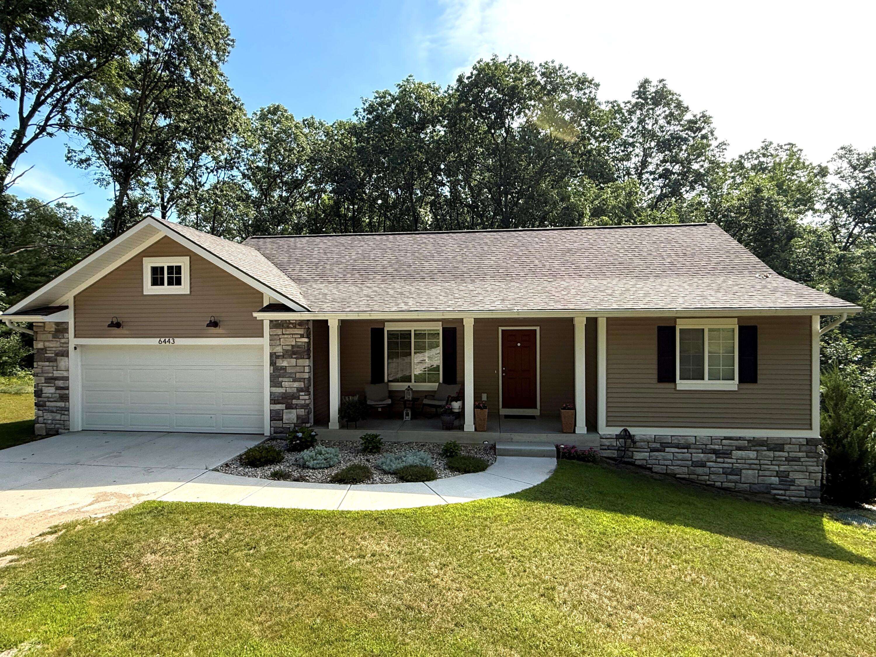6443 Lindsey RD, Orangeville Twp, MI 49046