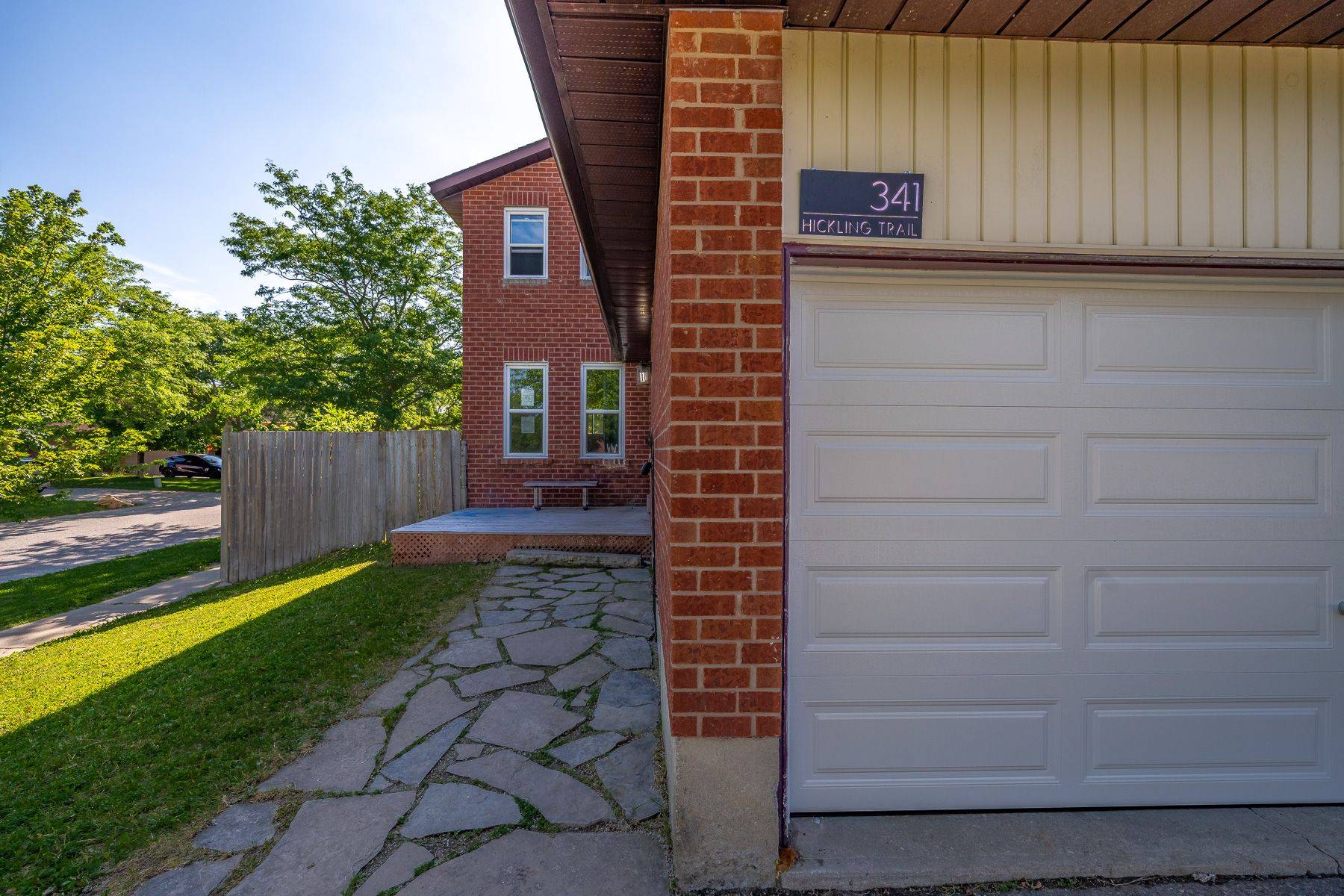 341 Hickling TRL, Barrie, ON L4M 5Z6