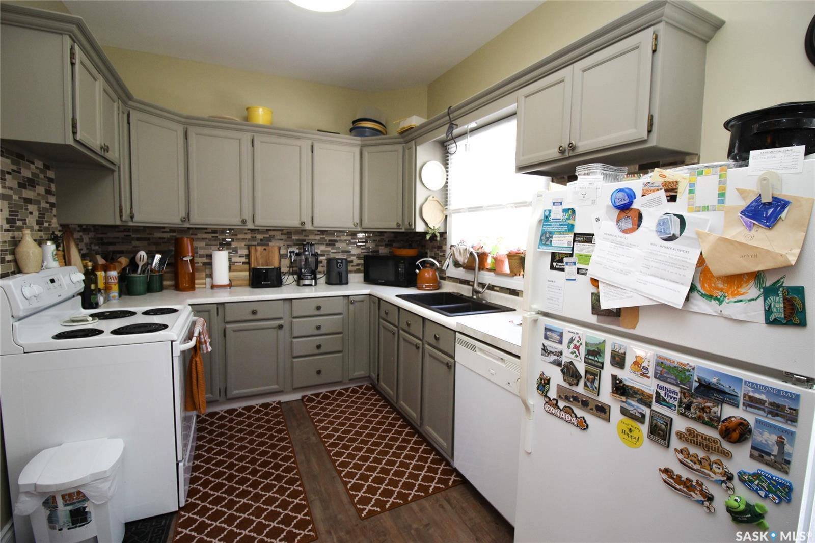 531 1st STREET E, Shaunavon, SK S0N 2M0