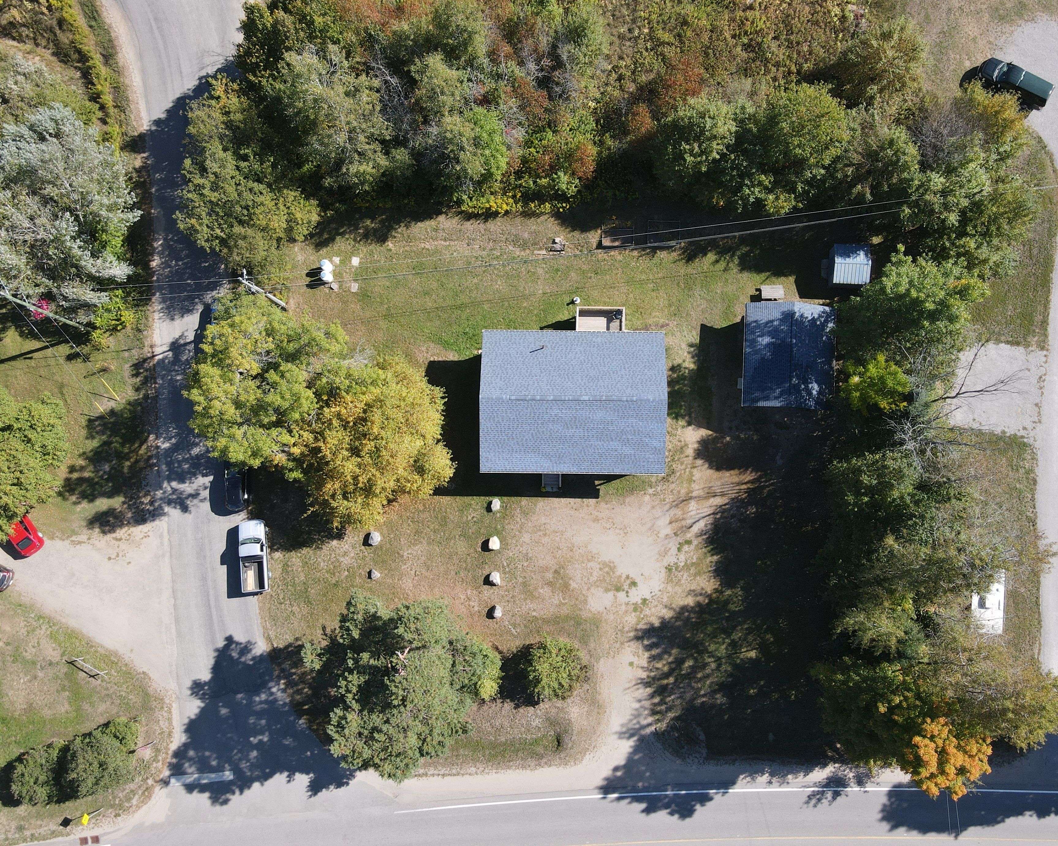 1160 Kennisis Lake RD, Dysart Et Al, ON K0M 1S0
