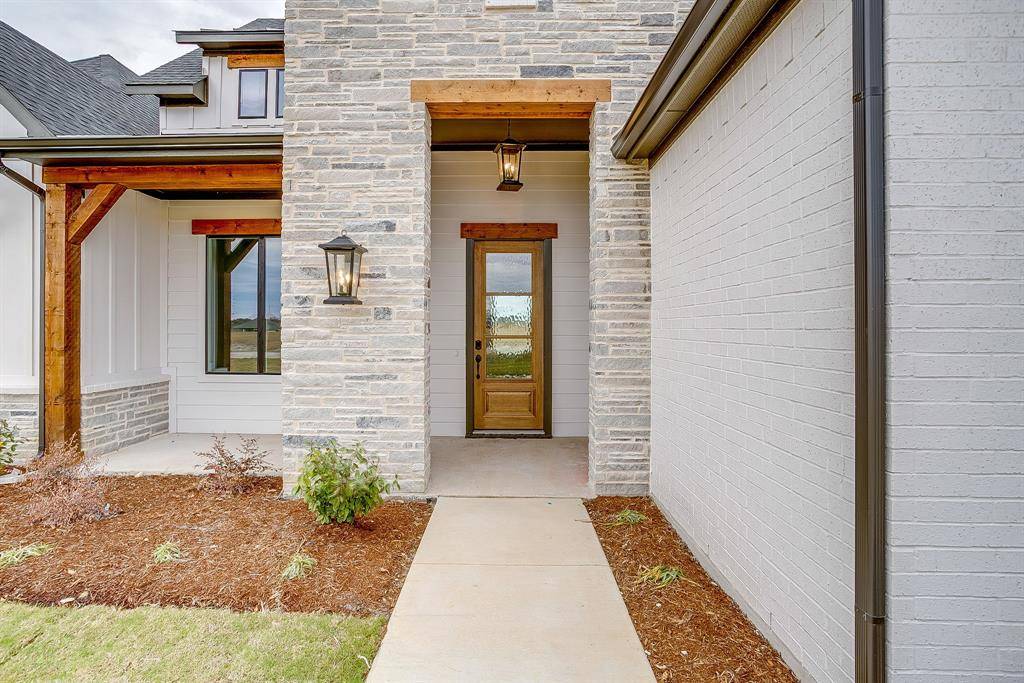 136 Lana Garden Way, Waxahachie, TX 75165