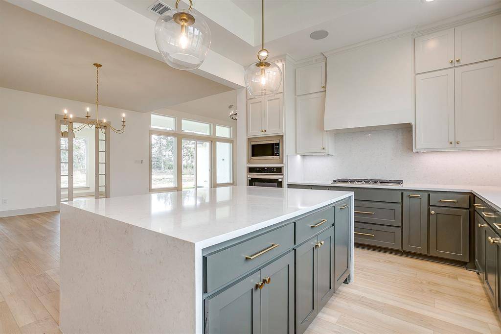 137 Aiden Drive, Waxahachie, TX 75165