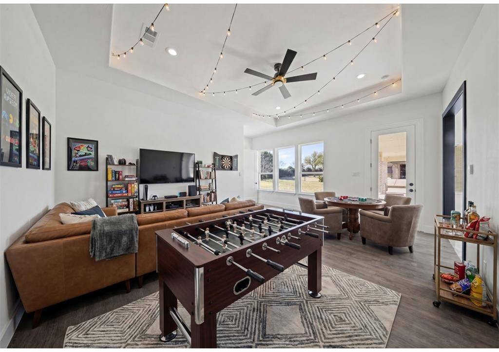 2903 Sunnyside Drive, Ennis, TX 75119