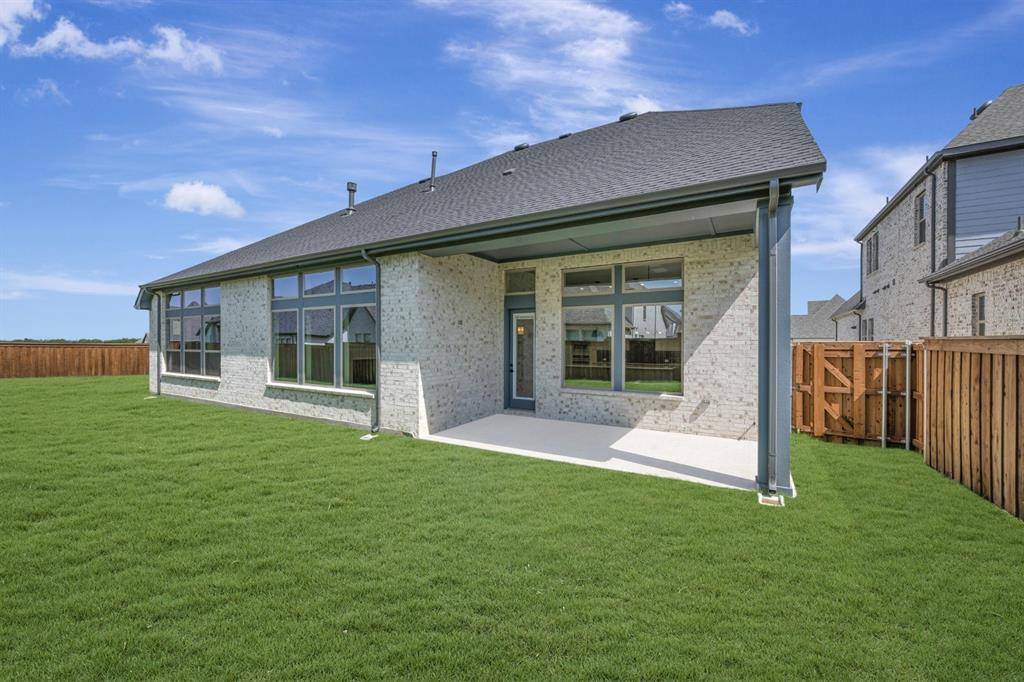 1933 Descent Lane, Rockwall, TX 75087