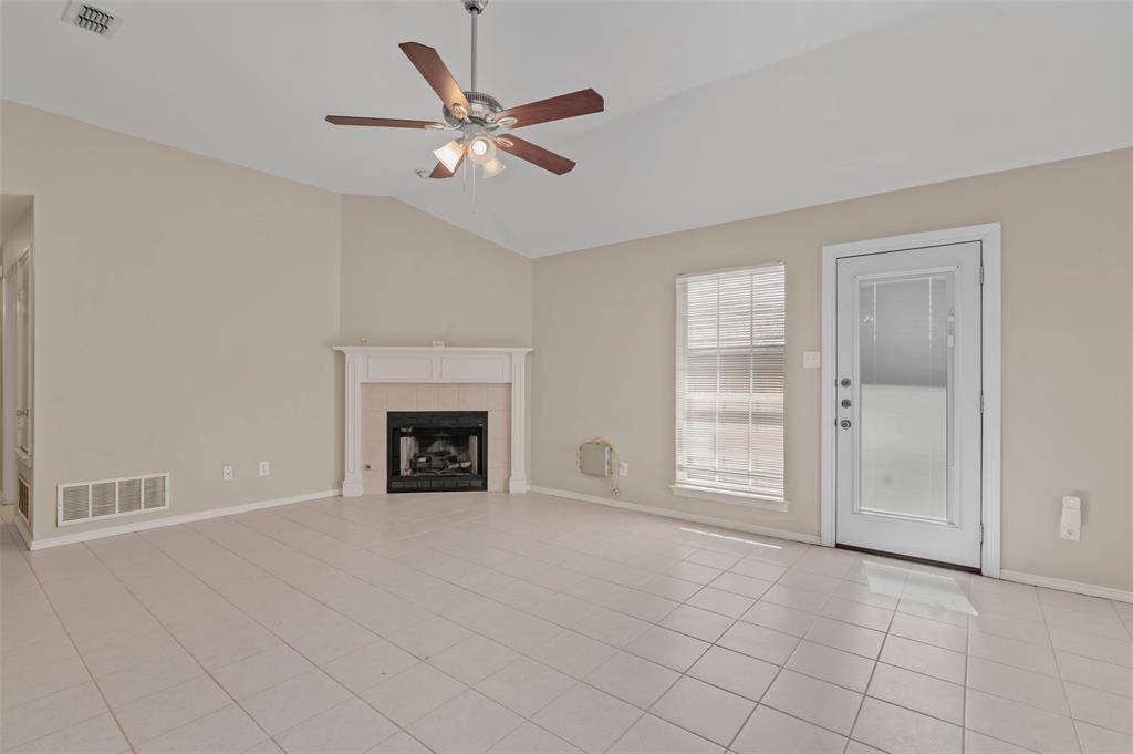 1918 Lee Drive, Denton, TX 76209