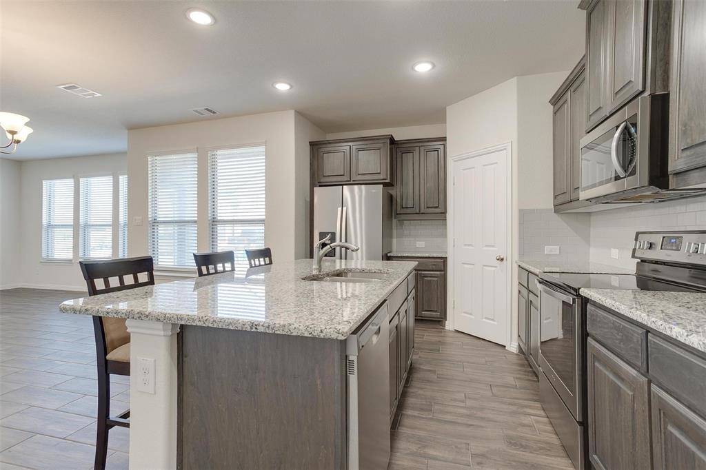 6721 Farsight Drive, Fort Worth, TX 76179