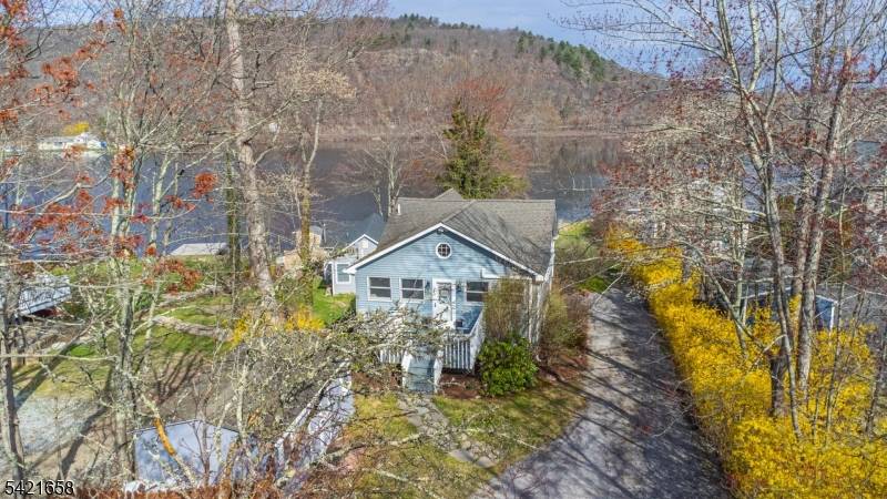 46 Myrtle Ave, Frankford Twp., NJ 07826