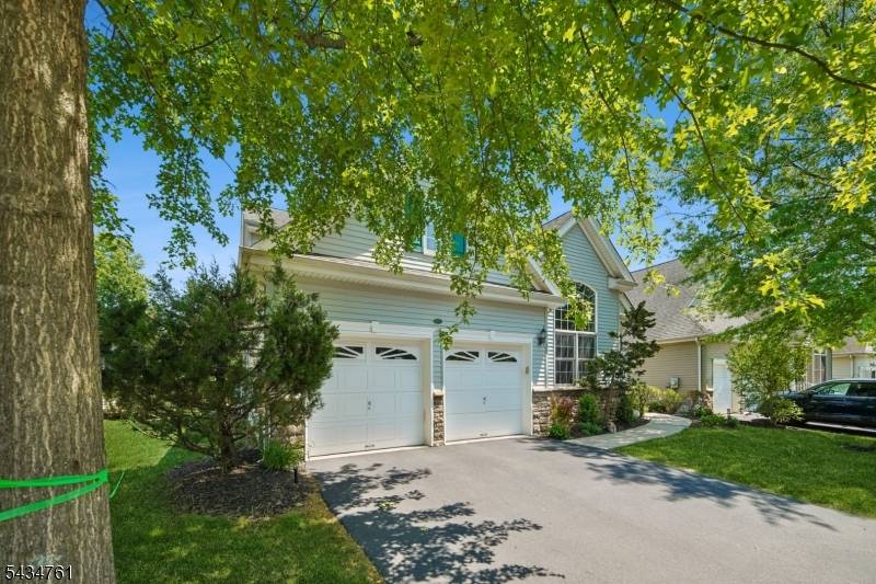 38 Constitution Way, Franklin Twp., NJ 08873
