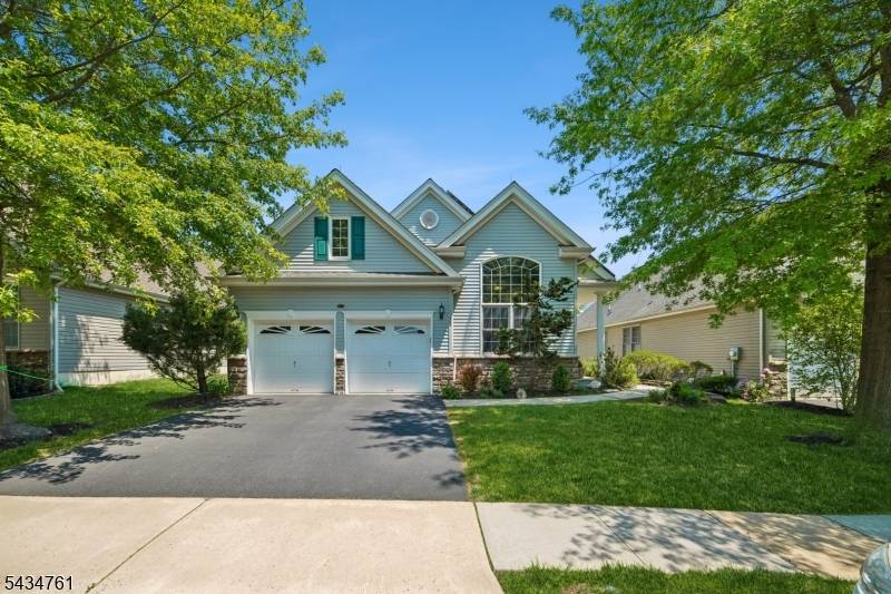 38 Constitution Way, Franklin Twp., NJ 08873