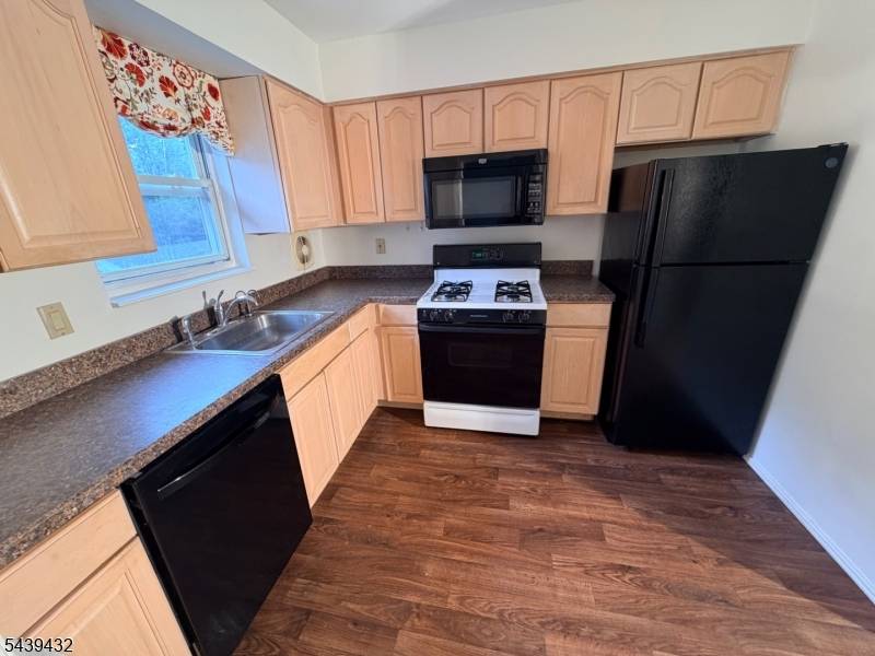 2467 State Route 10 #3B, Parsippany-troy Hills Twp., NJ 07950