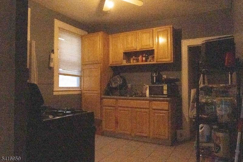 411 South 15th Street, Newark City, NJ 07103