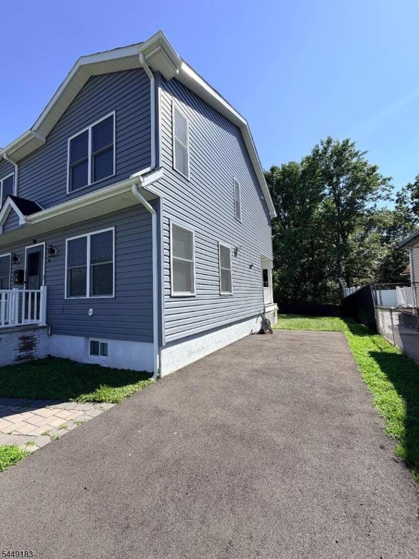 66 Edward Ct, Clifton City, NJ 07011