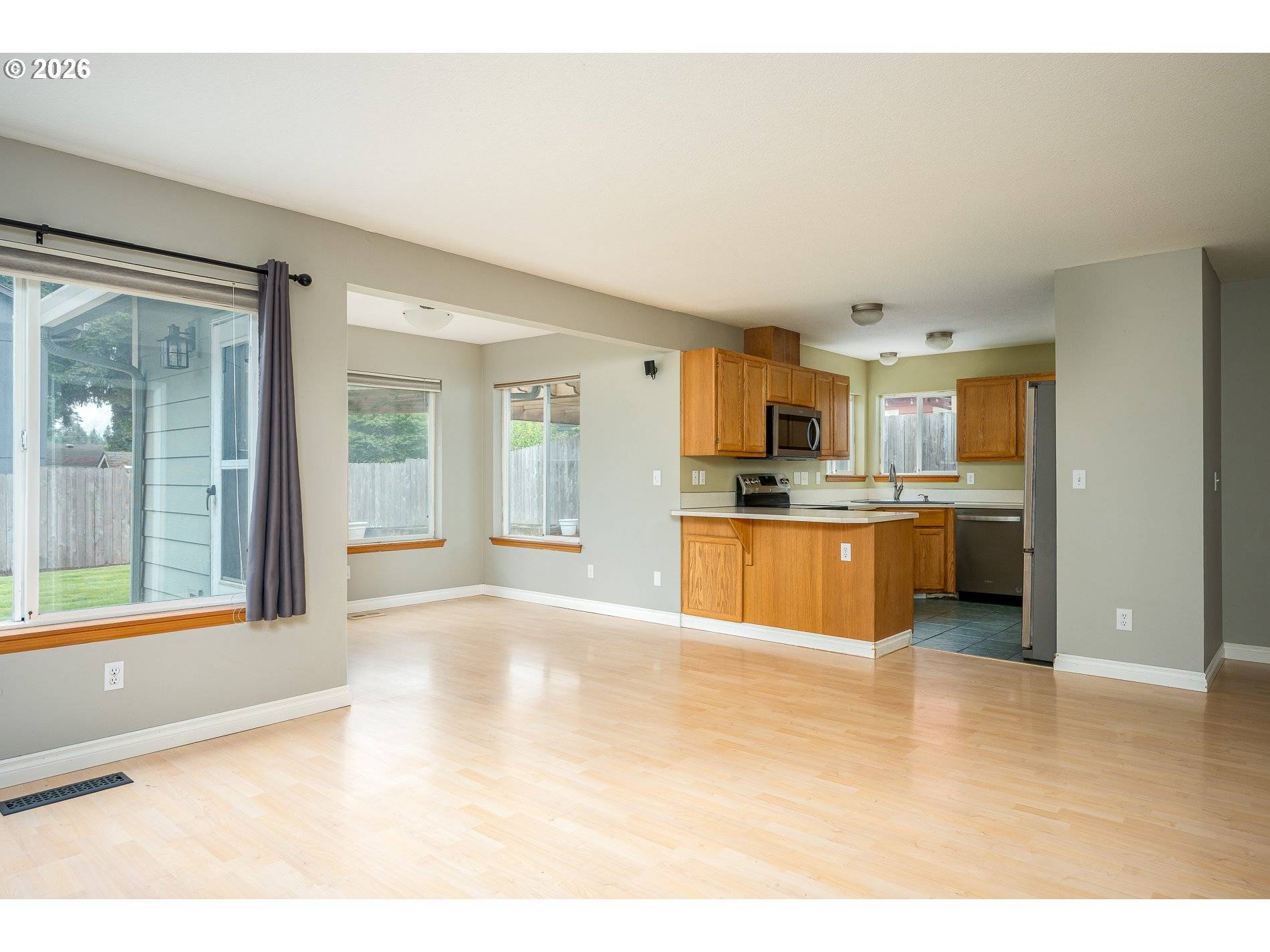 16033 SE MARY ANN LN, Milwaukie, OR 97267