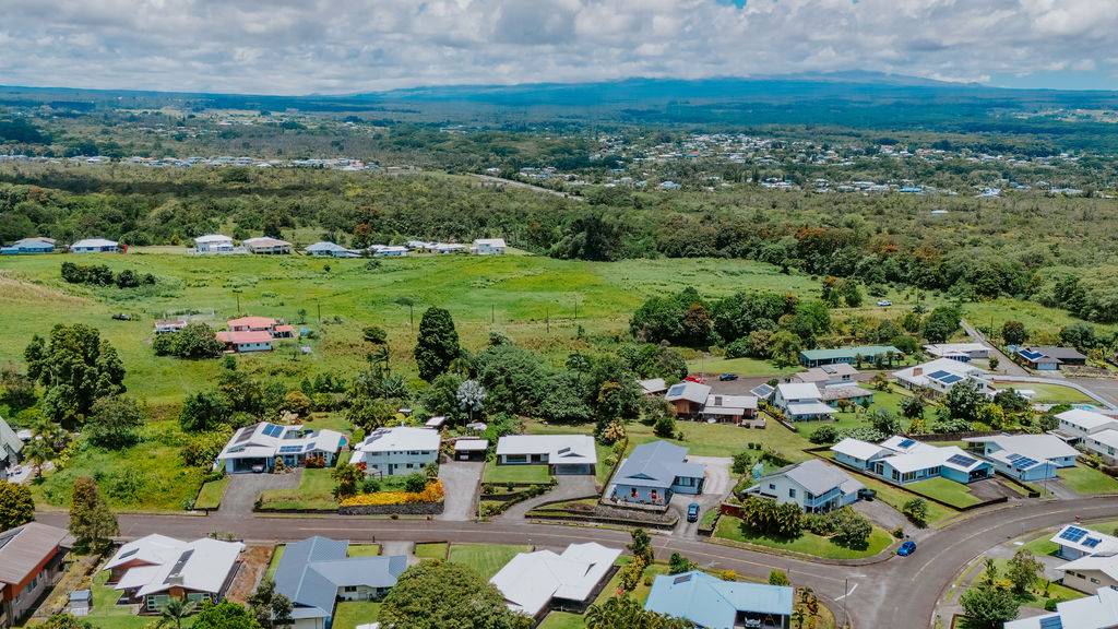 1084 APONO PL, Hilo, HI 96720
