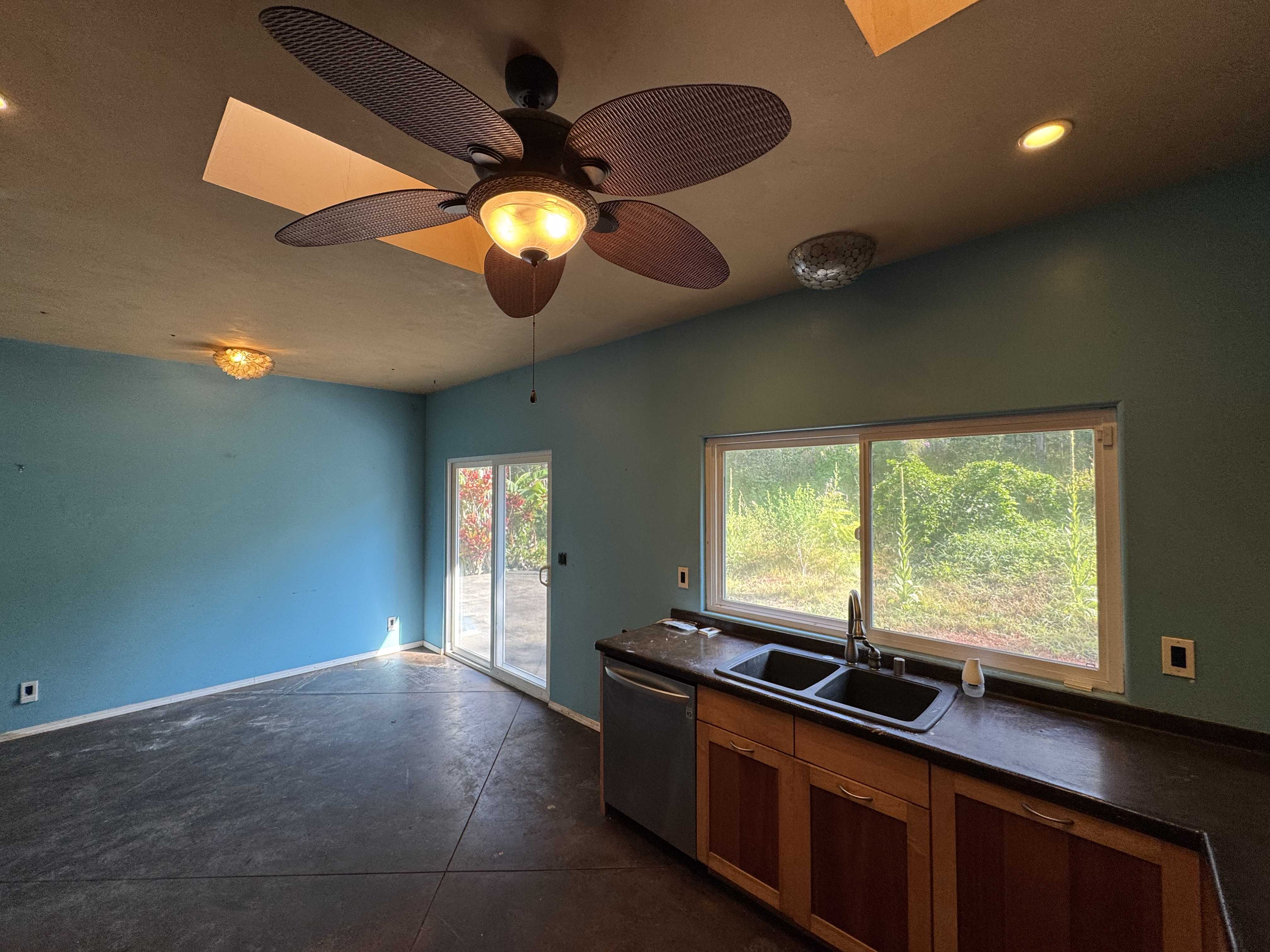92-1623 KONA DR, Ocean View, HI 96737