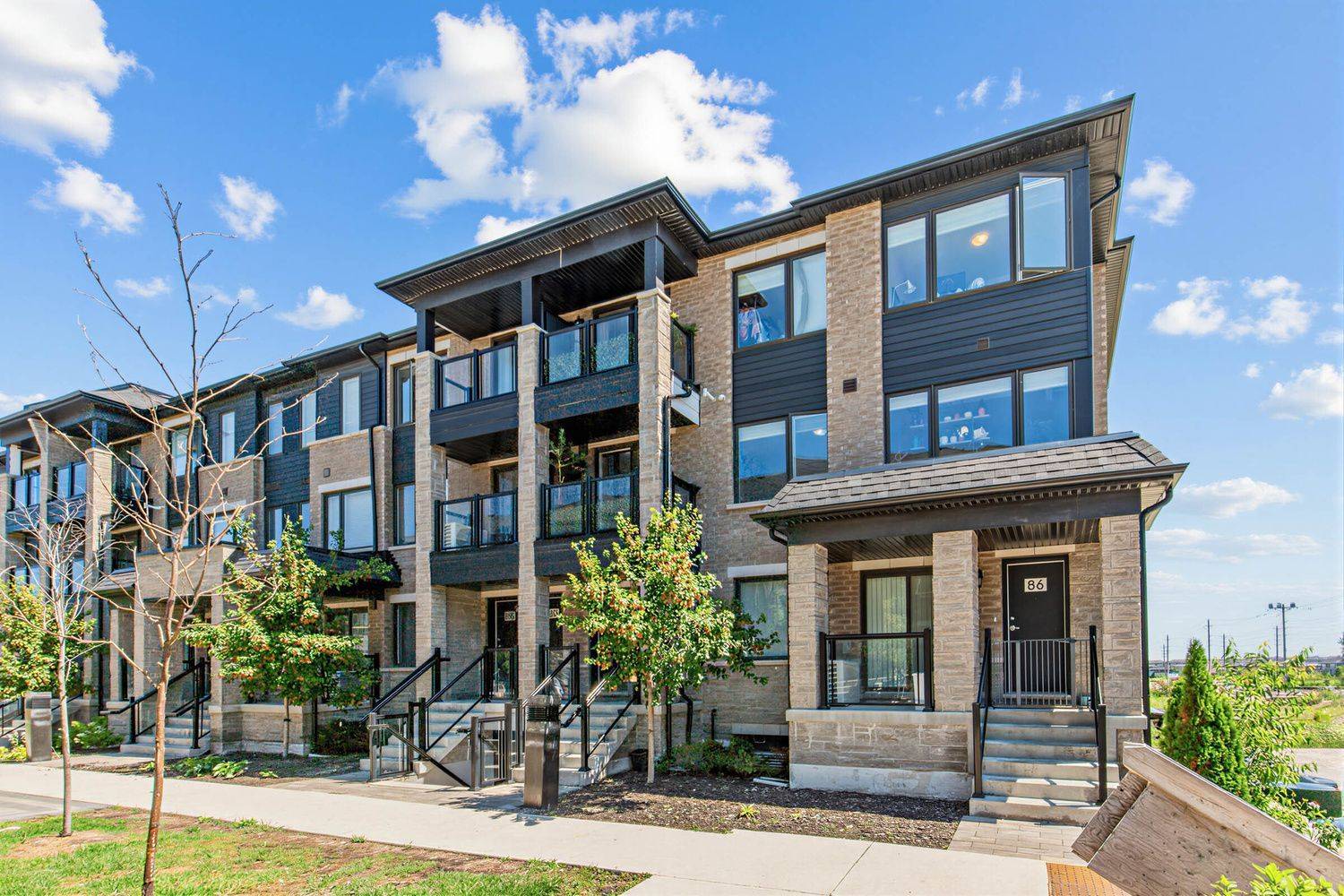 84 Appletree LN #59, Barrie, ON L9J 0P1