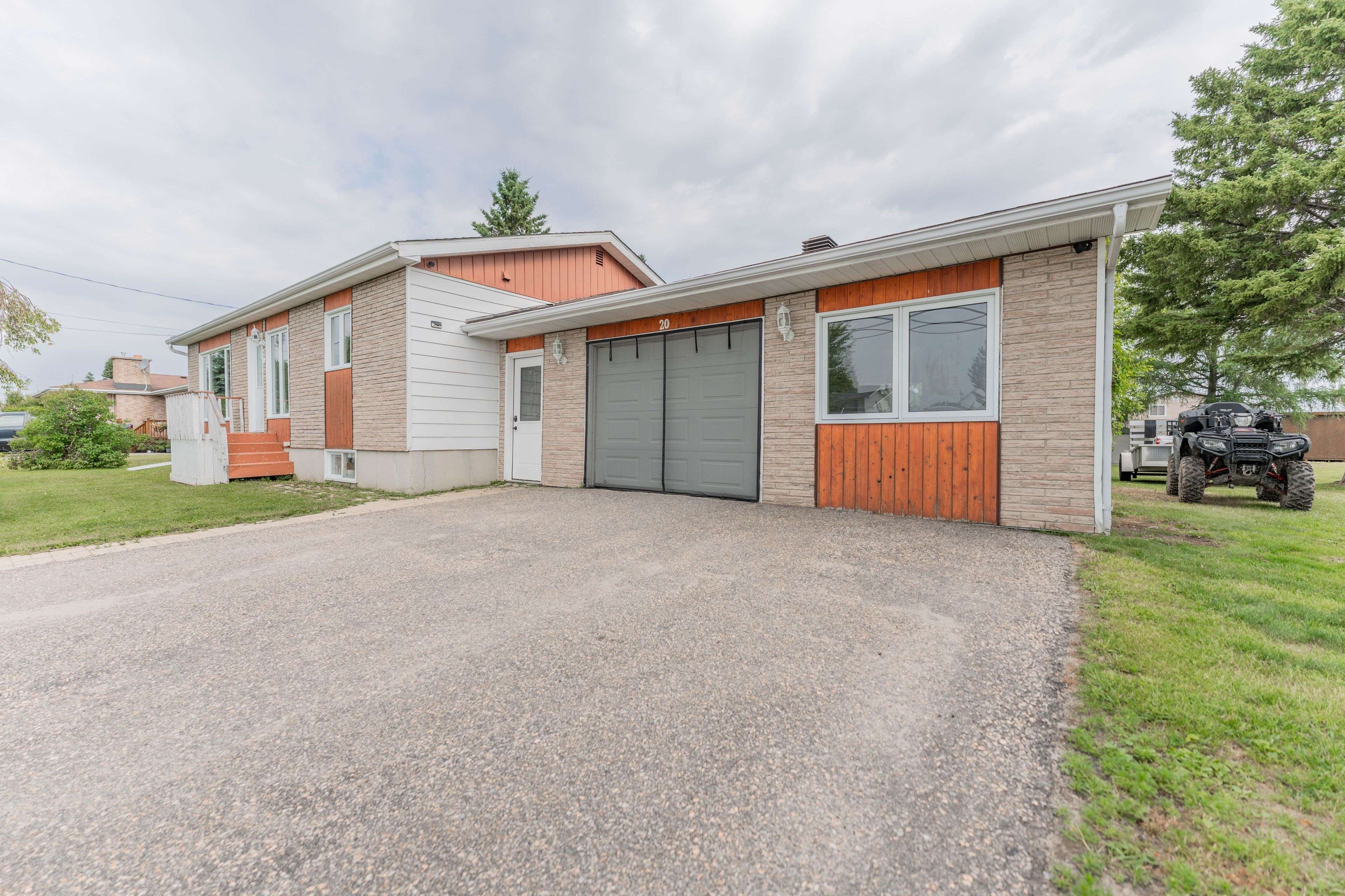 20 Municipale Street Val Rita ST, Val Rita-harty, ON P0L 2G0