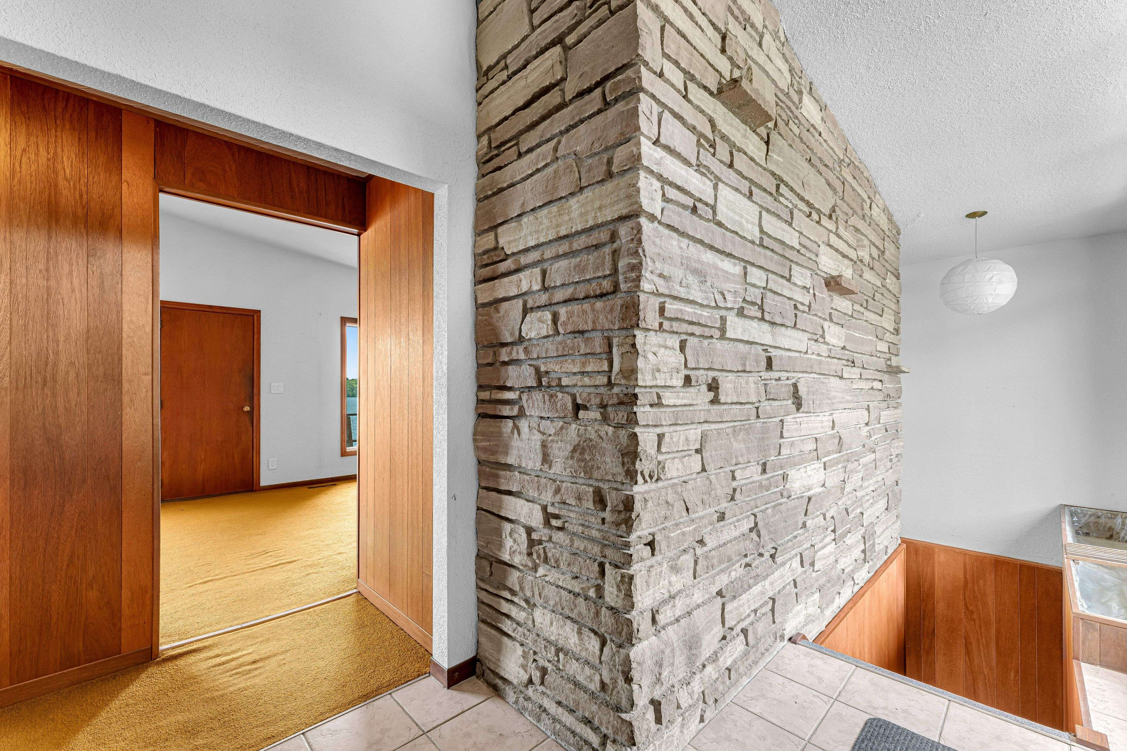 4242 Bath RD, Kingston, ON K7M 4Y7