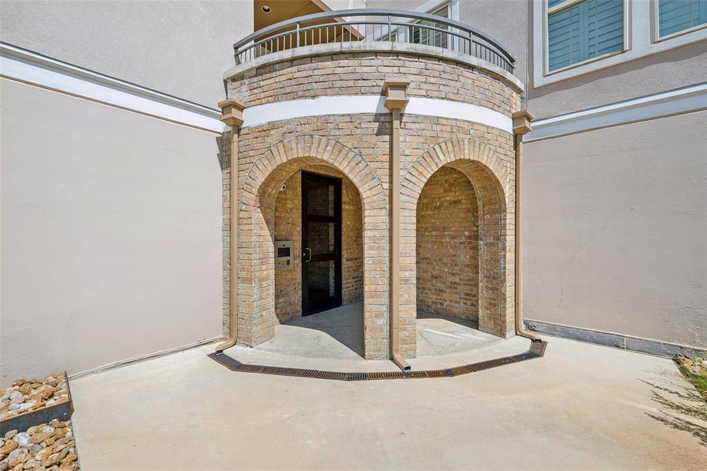 610 Via Ravello #201, Irving, TX 75039