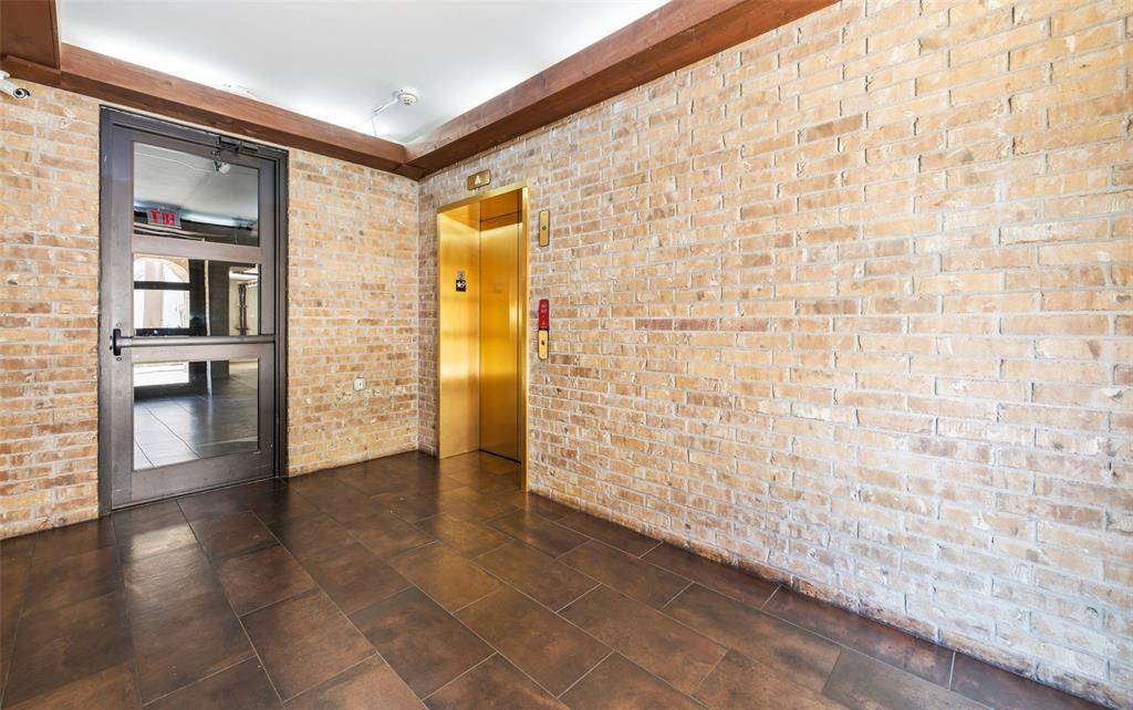 610 Via Ravello #201, Irving, TX 75039