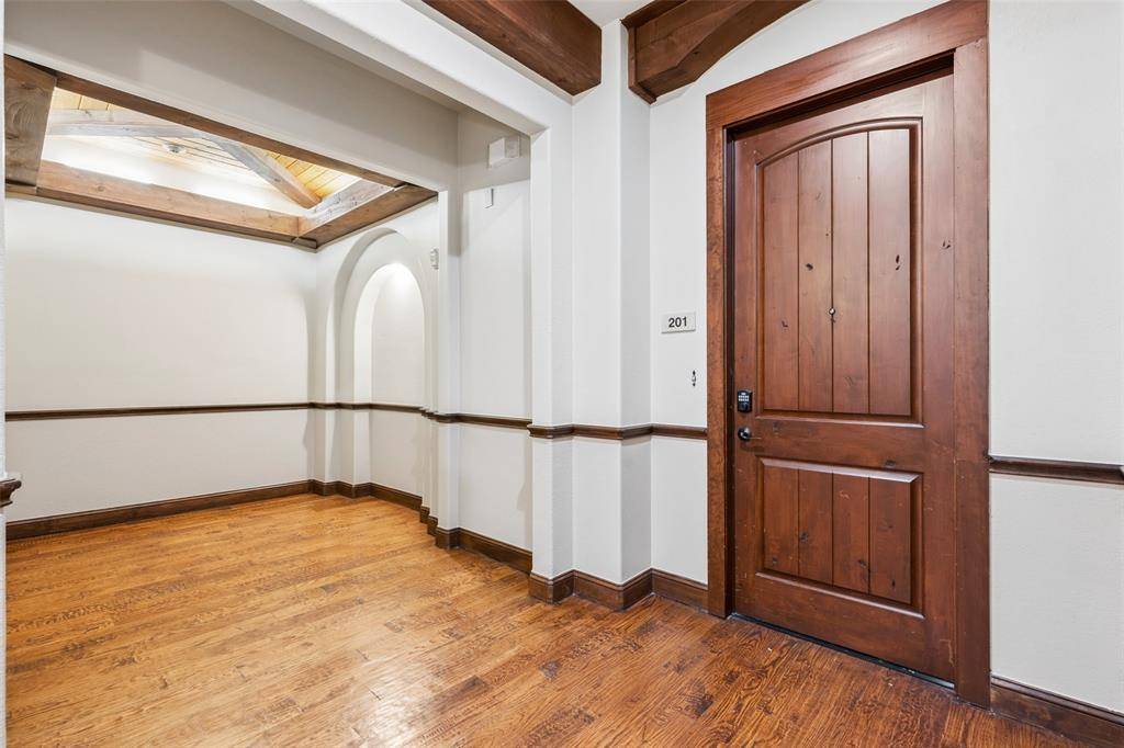 610 Via Ravello #201, Irving, TX 75039