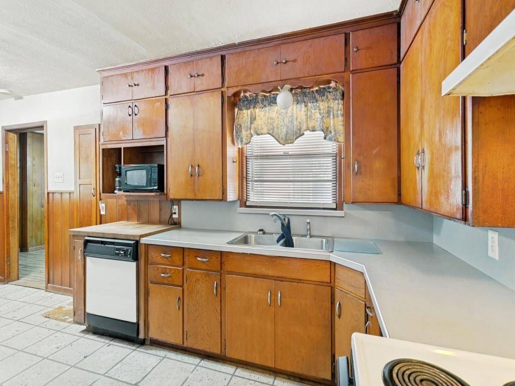 709 Mulkey Lane, Denton, TX 76209