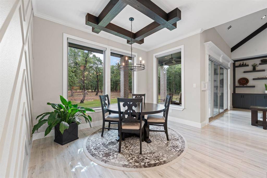 2053 Glenhollow Drive, Weatherford, TX 76088