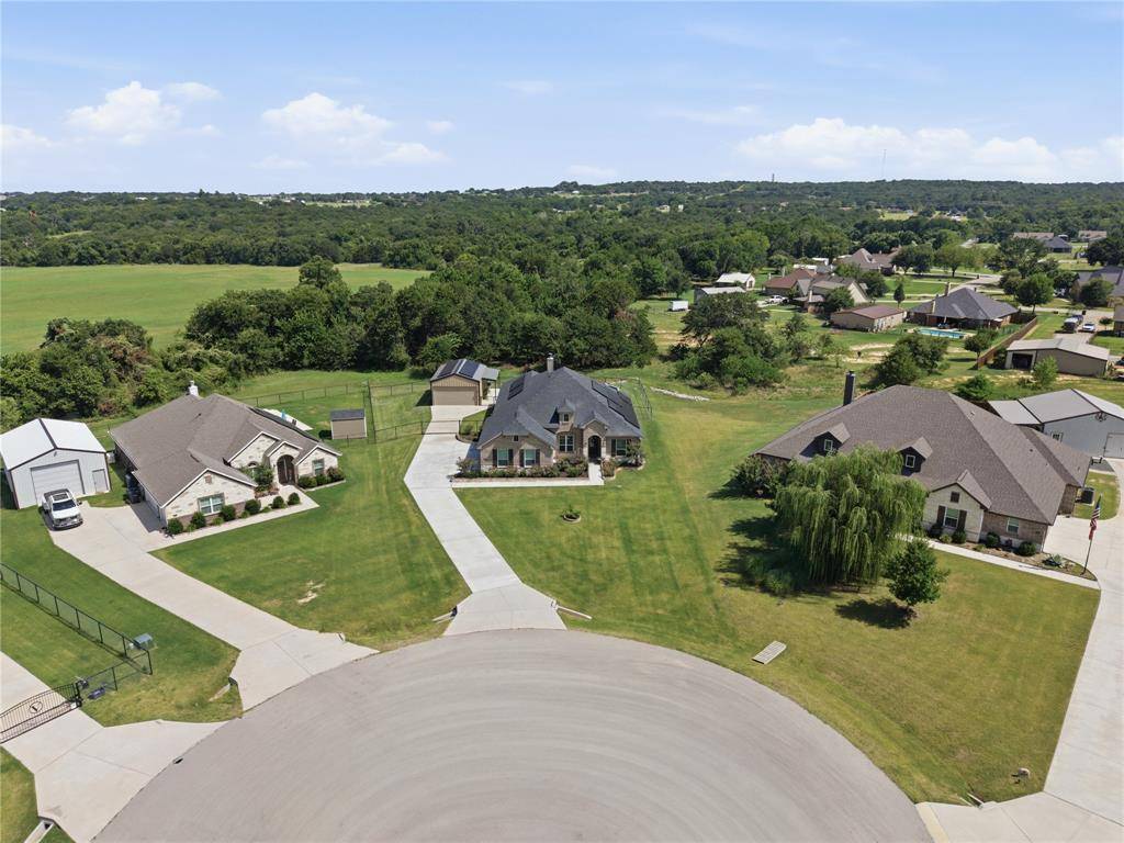 1036 Northern Oaks Court, Springtown, TX 76082