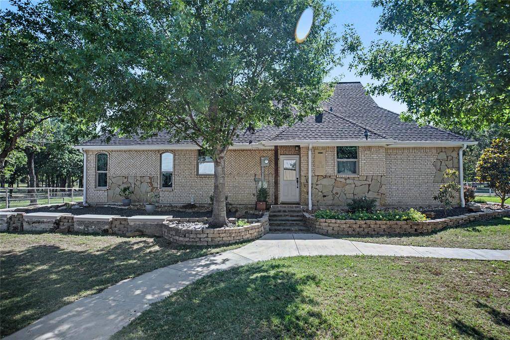 101 Friendship Circle, West Tawakoni, TX 75474