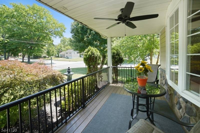 1 Emerson Dr, Livingston Twp., NJ 07039