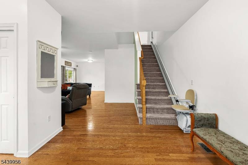 252 Moonlight Dr, Piscataway Twp., NJ 08854