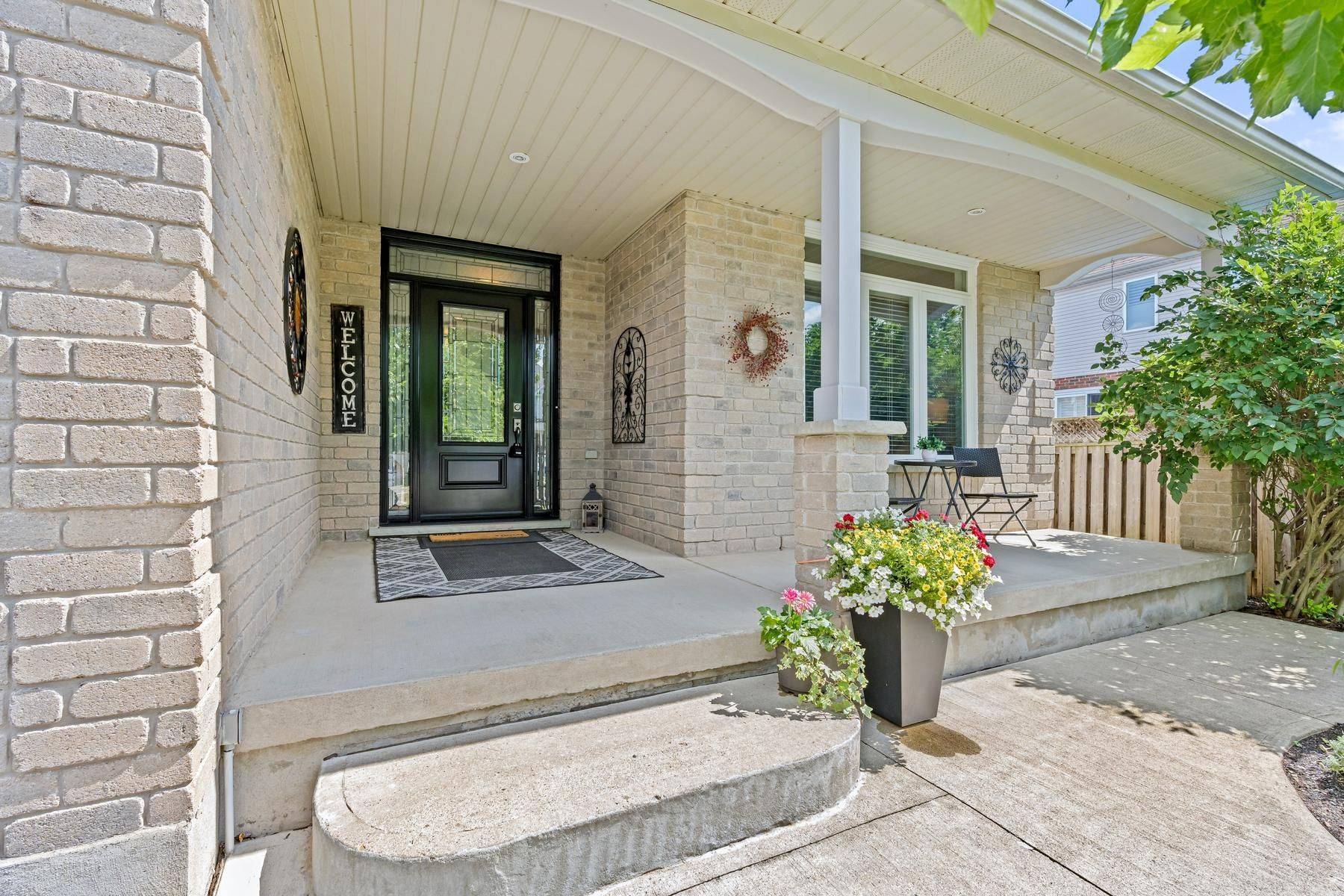 17 Dawkins CRES, Halton Hills, ON L7J 2Z4