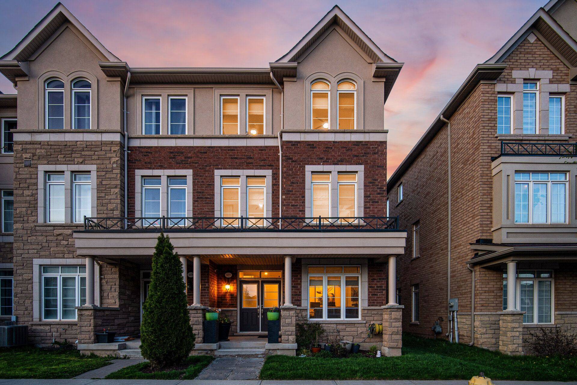 3077 Preserve DR, Oakville, ON L6M 0W7