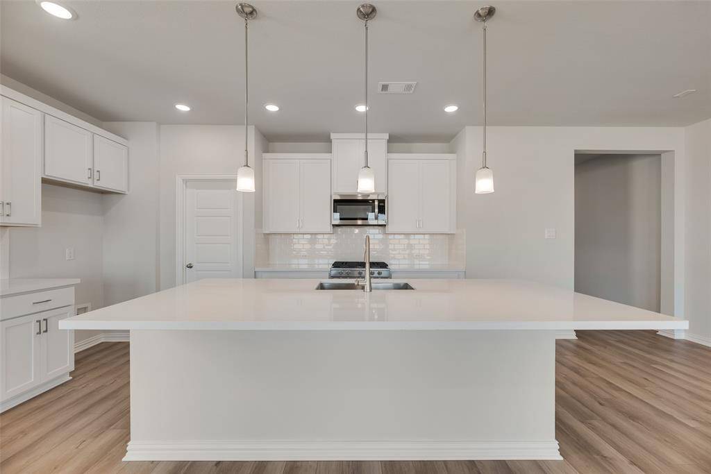 204 Starlight Drive, Anna, TX 75409