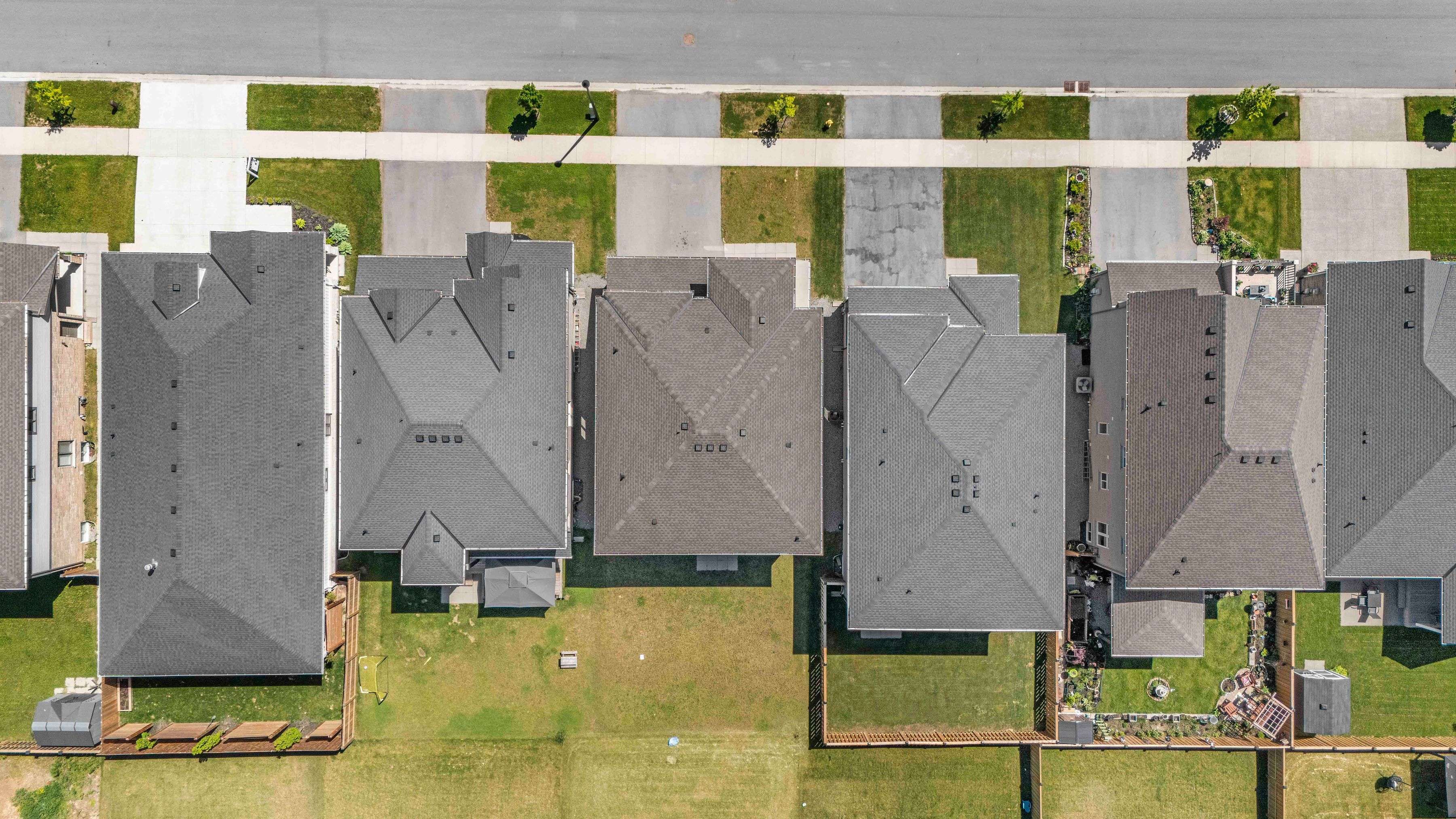 12 Swan AVE, Pelham, ON L0S 1E6