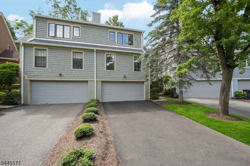 15 Nuthatcher Ct, Wayne Twp., NJ 07470