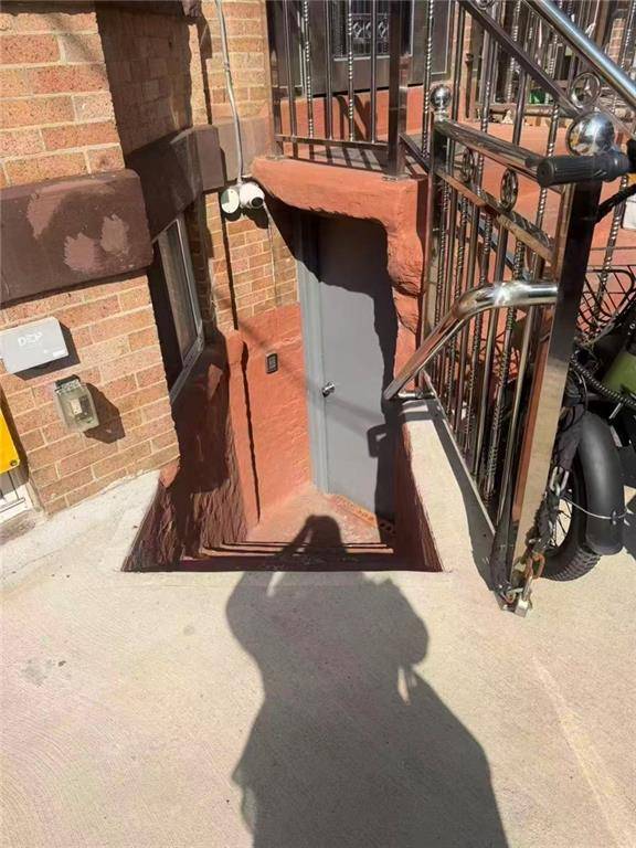 759 52nd ST, Brooklyn, NY 11220
