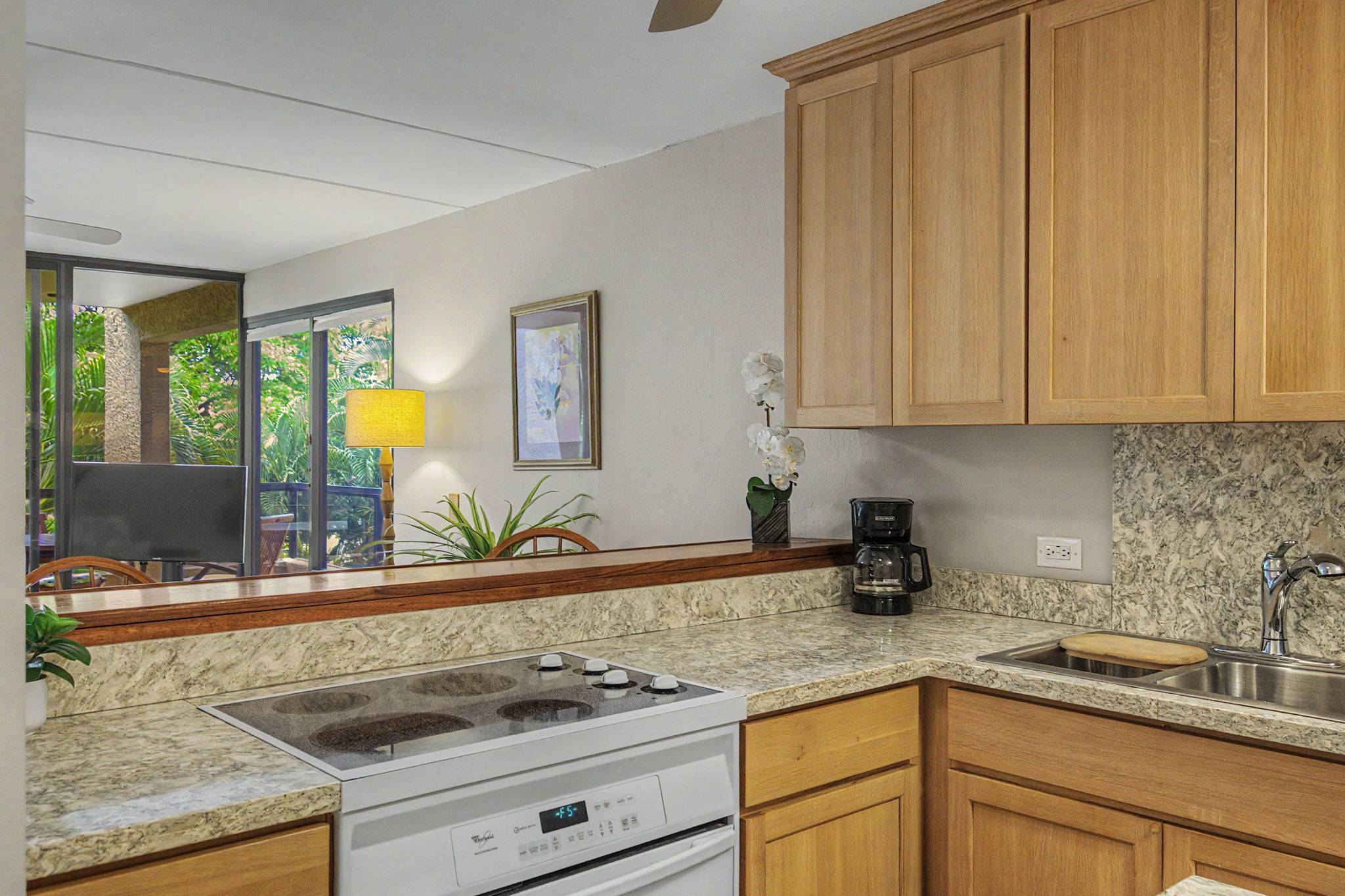 75-5865 WALUA RD #C414, Kailua Kona, HI 96740