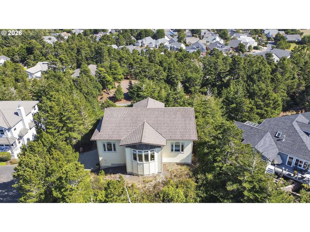 84 SAILORS RAVINE CT, Florence, OR 97439
