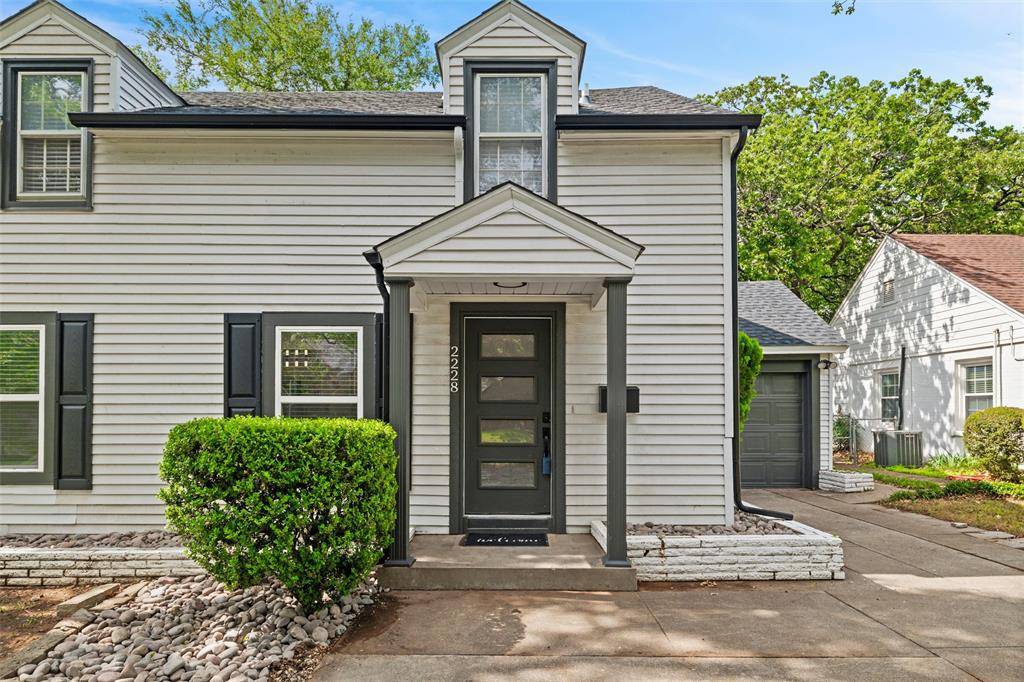 2228 Goldenrod Avenue, Fort Worth, TX 76111