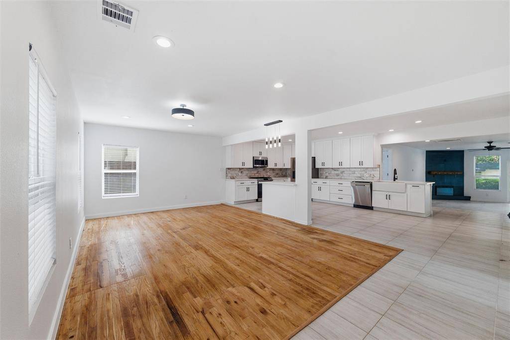 2228 Goldenrod Avenue, Fort Worth, TX 76111