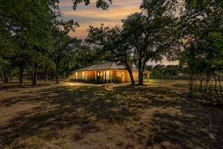 800 Kings Gate Road, Willow Park, TX 76087
