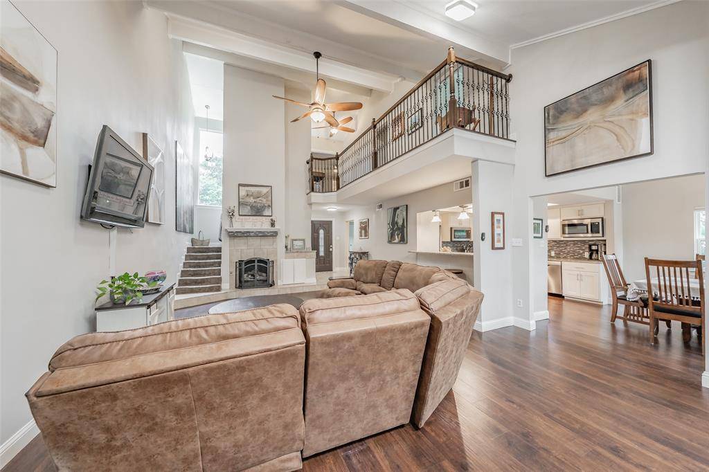 2517 Country Place, Carrollton, TX 75006