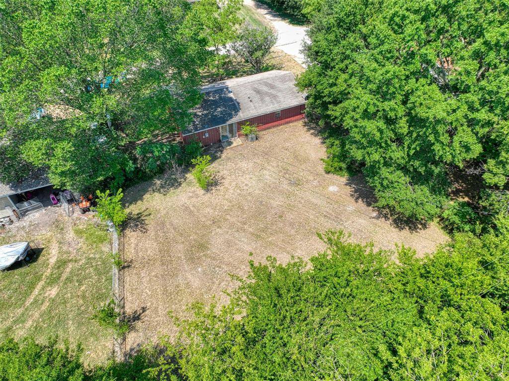 808 N Wright Avenue, Kerens, TX 75144