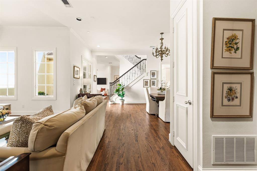 4608 Gilbert Avenue, Dallas, TX 75219