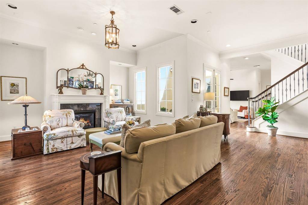 4608 Gilbert Avenue, Dallas, TX 75219