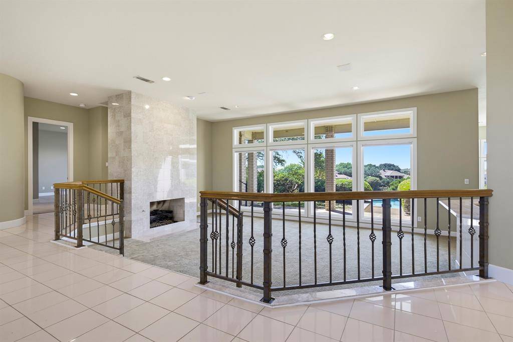 5916 Forest Highlands Drive, Fort Worth, TX 76132